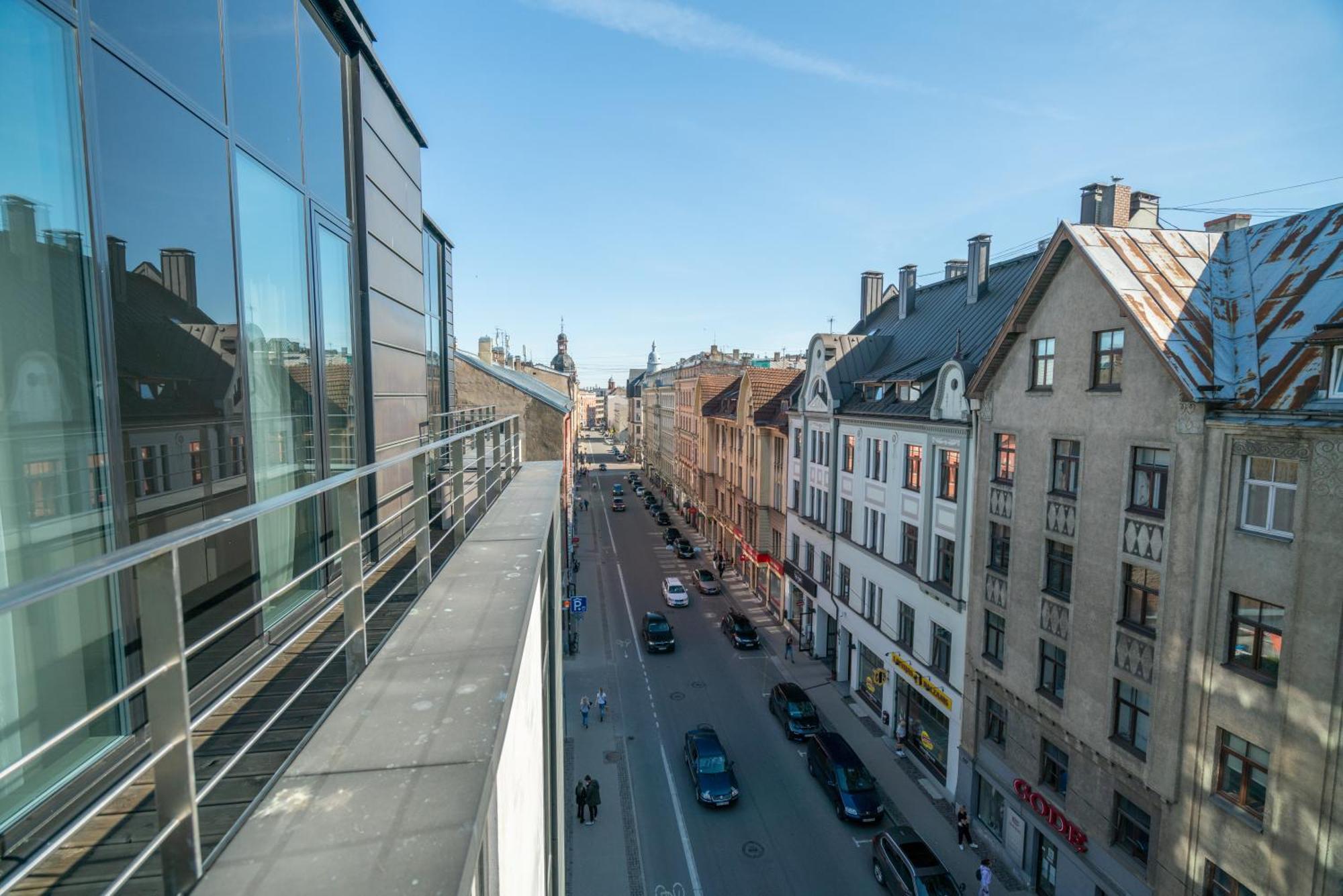 Easyrooms Dzirnavu Riga Bagian luar foto