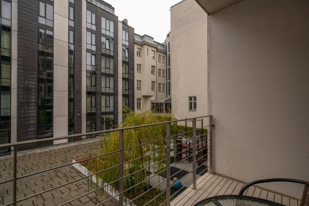 Easyrooms Dzirnavu Riga Bagian luar foto