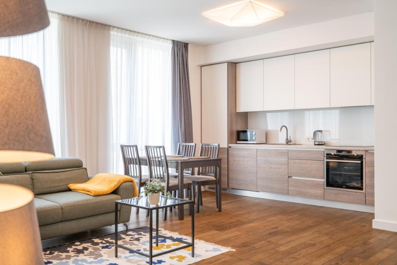 Easyrooms Dzirnavu Riga Bagian luar foto